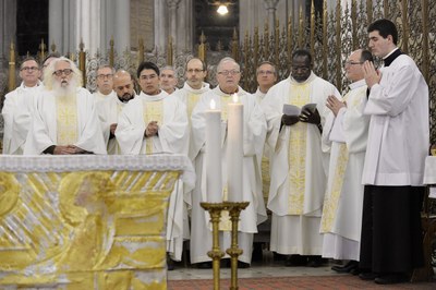 Messe dans la Basilique de l'Immaculée-Conception
