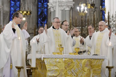 Messe dans la Basilique de l'Immaculée-Conception célébrée par le Cardinal Pietro Parolin